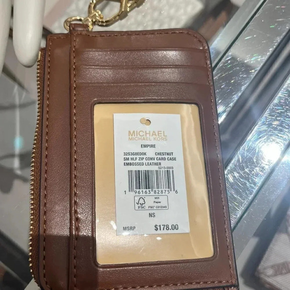 Small Crocodile Embossed Leather Zip Card Case - Picture 7 of 7